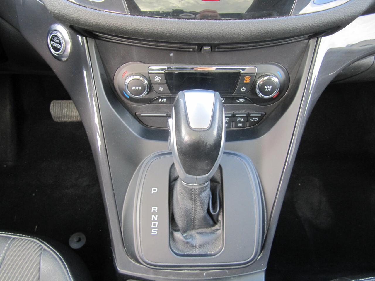 Ford Kuga 2.0 TDCI 140 CV 4WD Powershift Titanium - AUTOMATICO