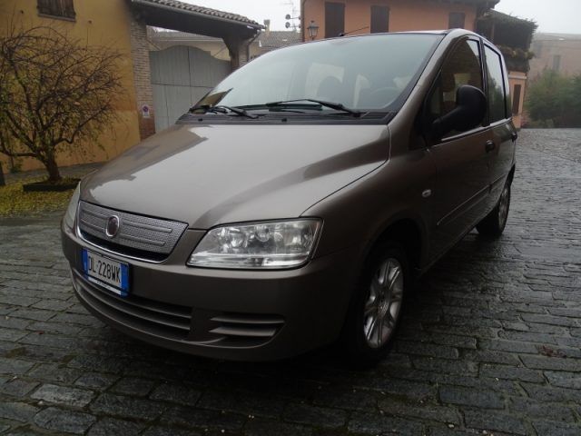 FIAT Multipla 1.6 16V Natural Power Dynamic