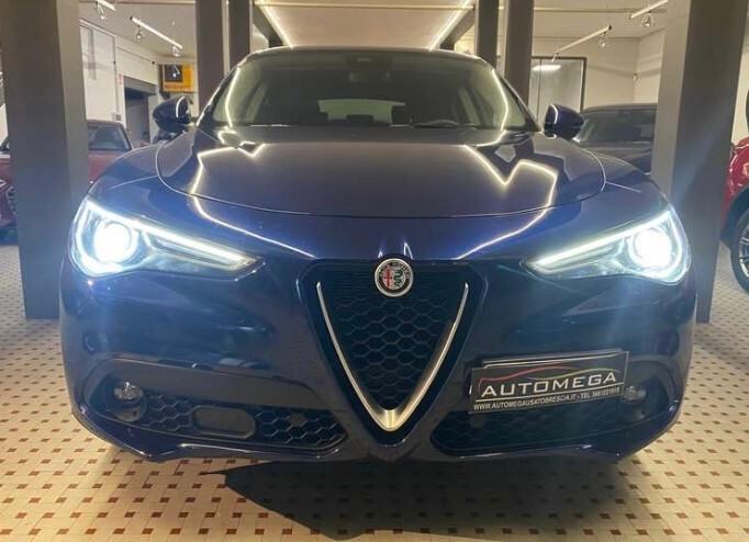 Alfa Romeo Stelvio 2.2 t 190cv Blu Montecarlo