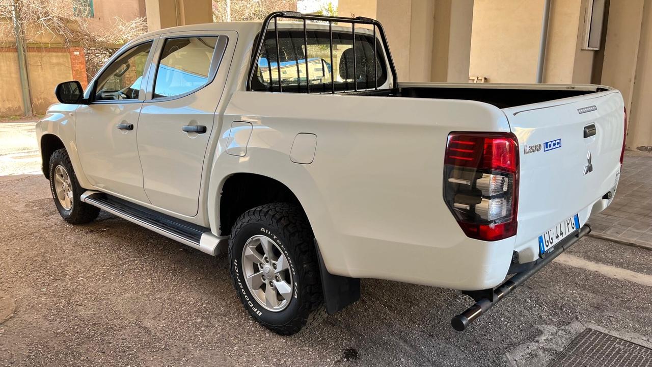 Mitsubishi L200 2.3 D Double Cab 4x4 Super Select Intense