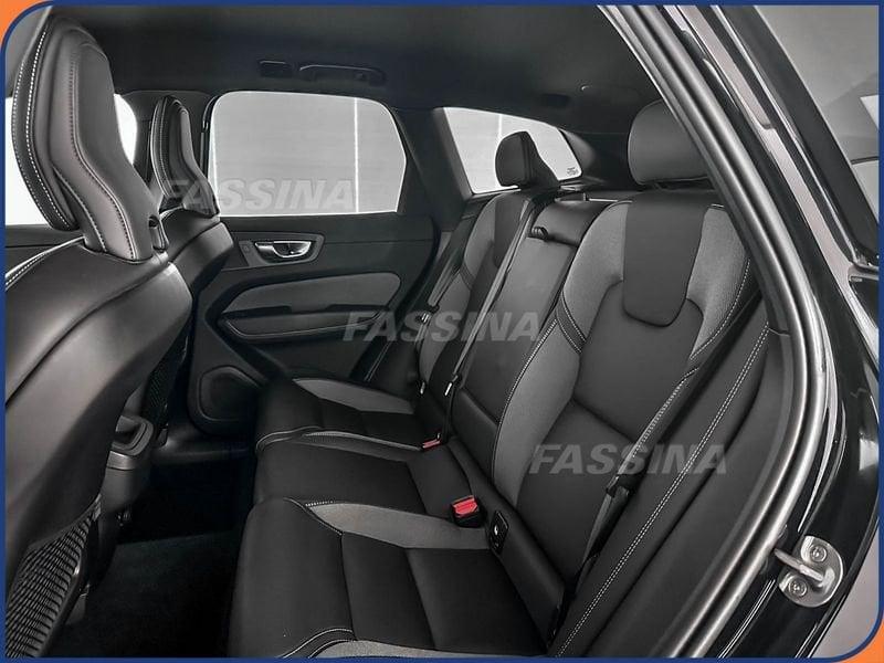 Volvo XC60 XC60 B5 AWD automatico Plus Dark