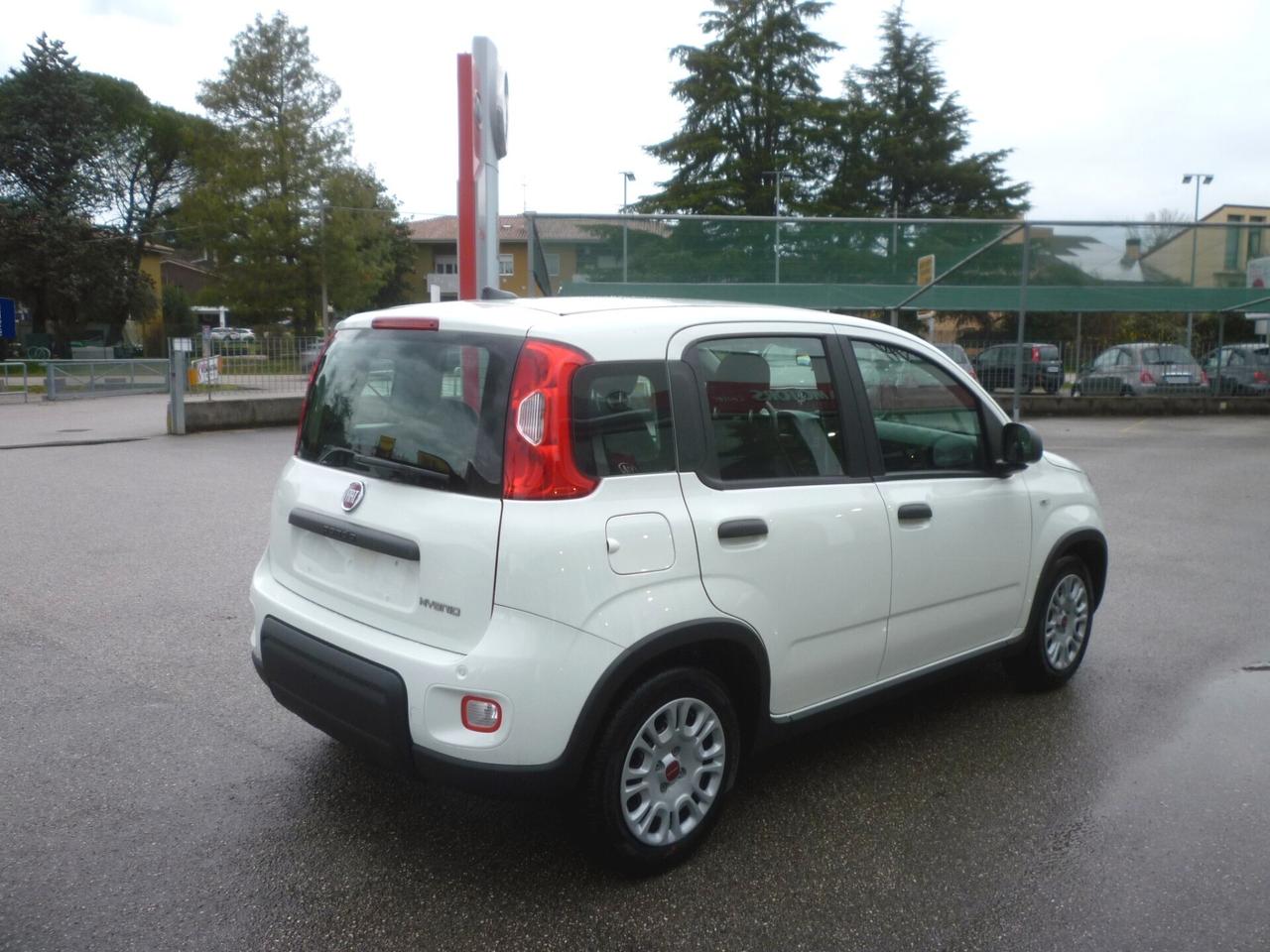 FIAT Panda 1.0 Hybrid 70 CV KM0 BIANCO 2023