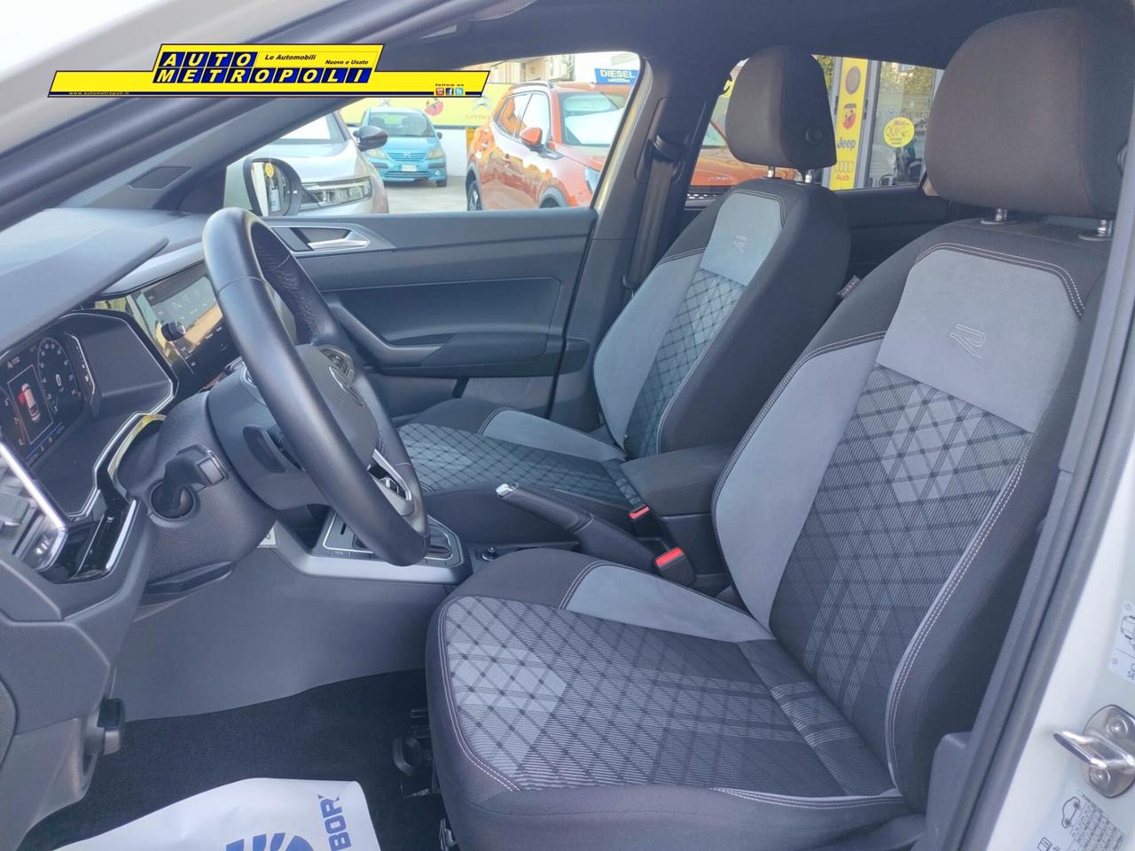 Volkswagen Taigo 1.0 110cv TSI DSG R-Line (Autom.+Tetto)