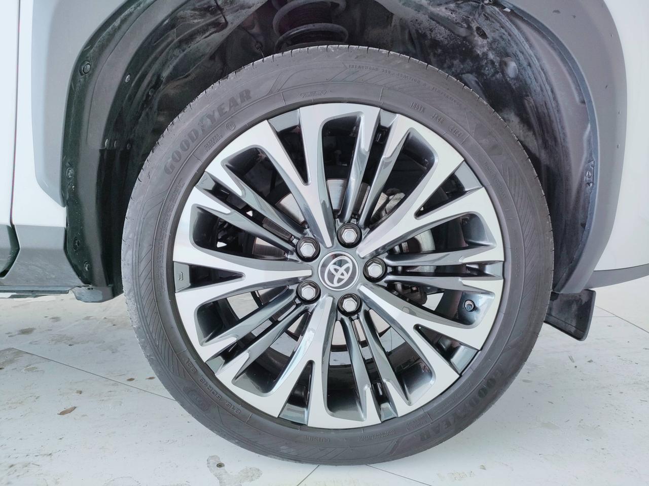 TOYOTA Yaris Cross - Yaris Cross 1.5h Lounge fwd 116cv e-cvt
