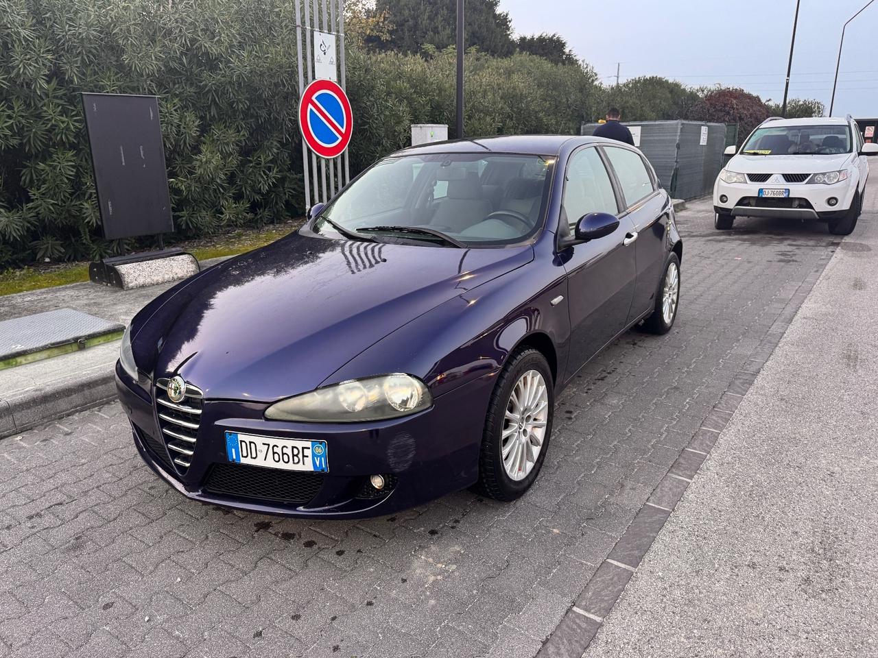 Alfa Romeo 147 1.9 JTD (120) 5 porte Exclusive