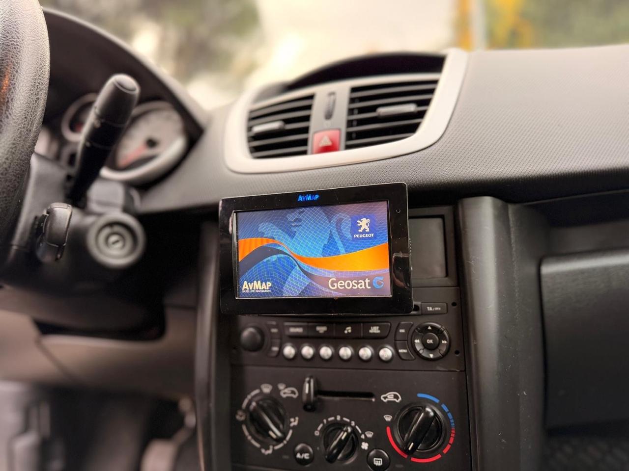 Peugeot 207 1.4 VTi 95CV SW XS Ciel