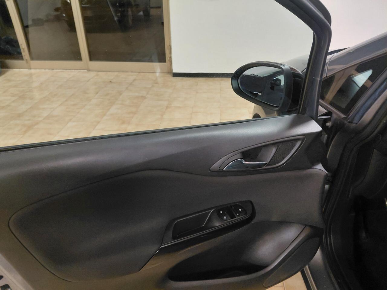 OPEL CORSA ANNO 2018 BZ GPL ADATTA NEOPATENTATI 147 MILA