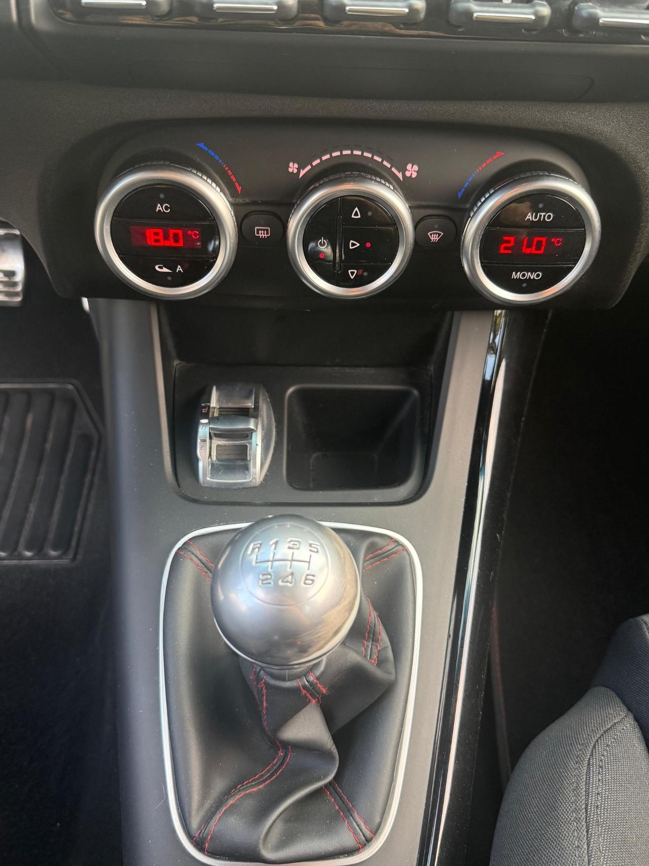 Alfa Romeo Giulietta 1750 TBi Quadrifoglio Verde