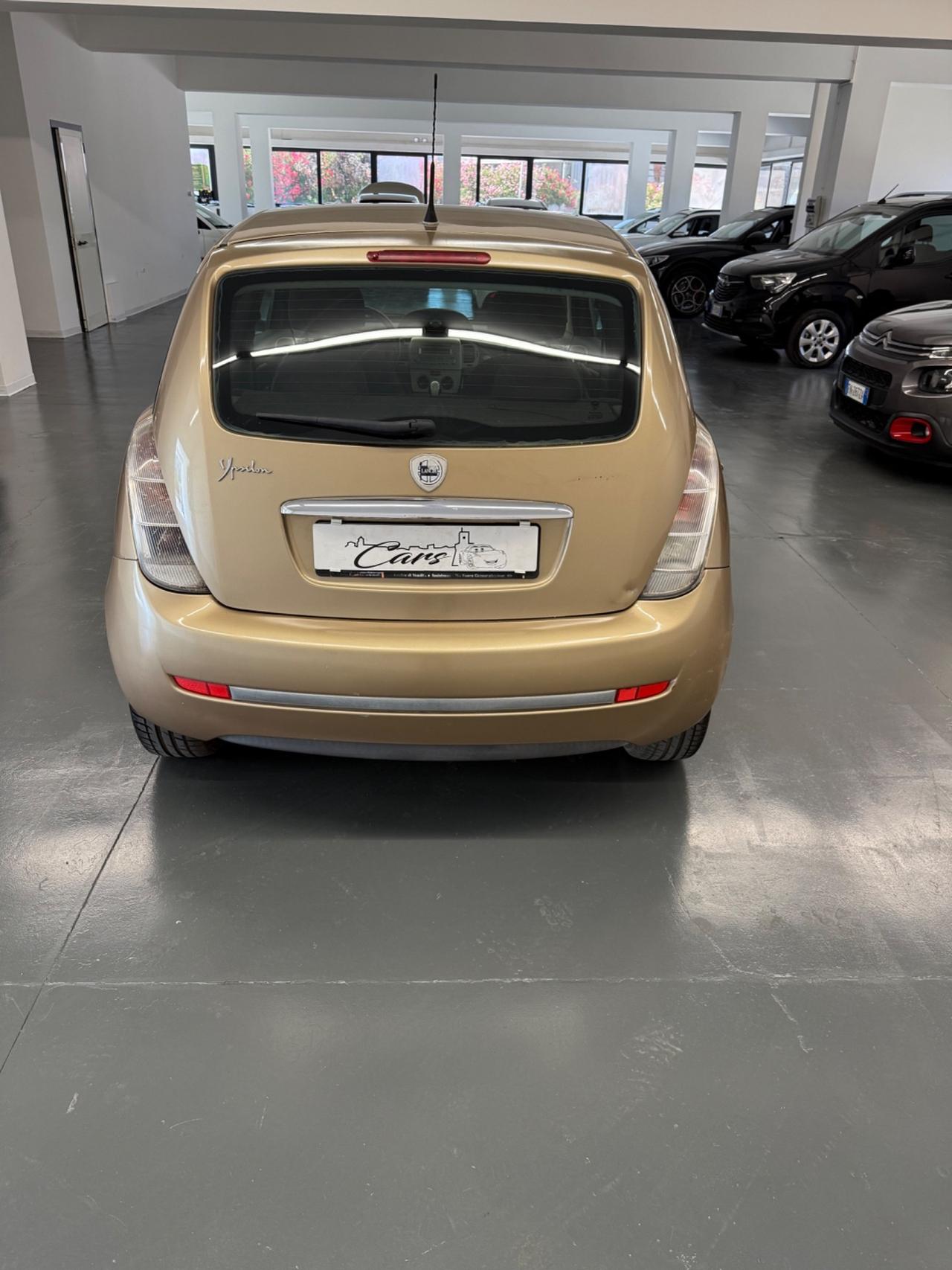 Lancia Ypsilon 1.3 MJT 90 CV Oro Giallo