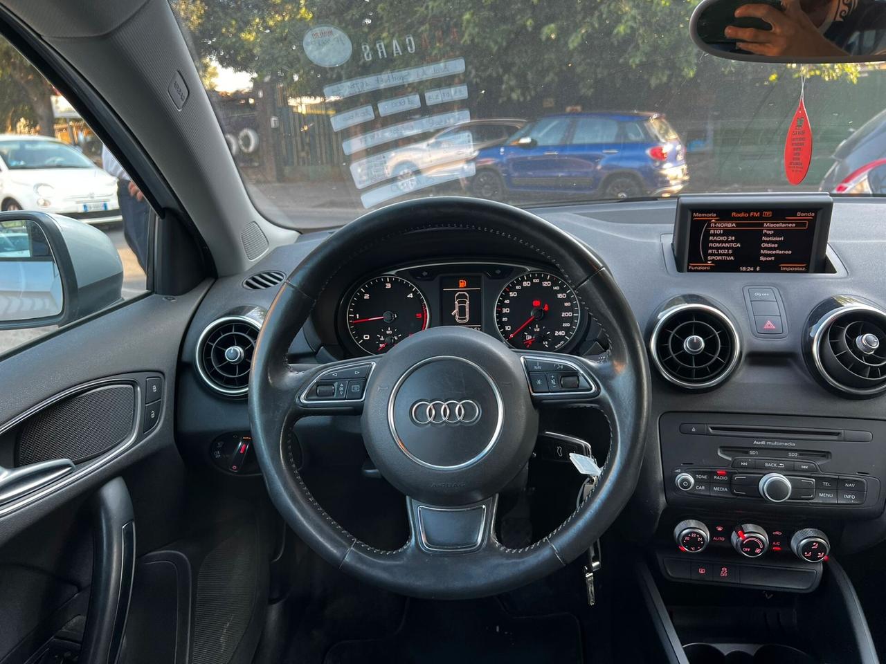 Audi A1 1.6 TDI Sportback S line edition plus