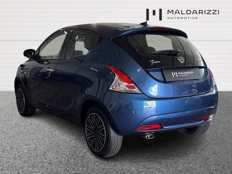 Lancia Ypsilon III 2021 1.0 firefly hybrid Gold s&s 70cv