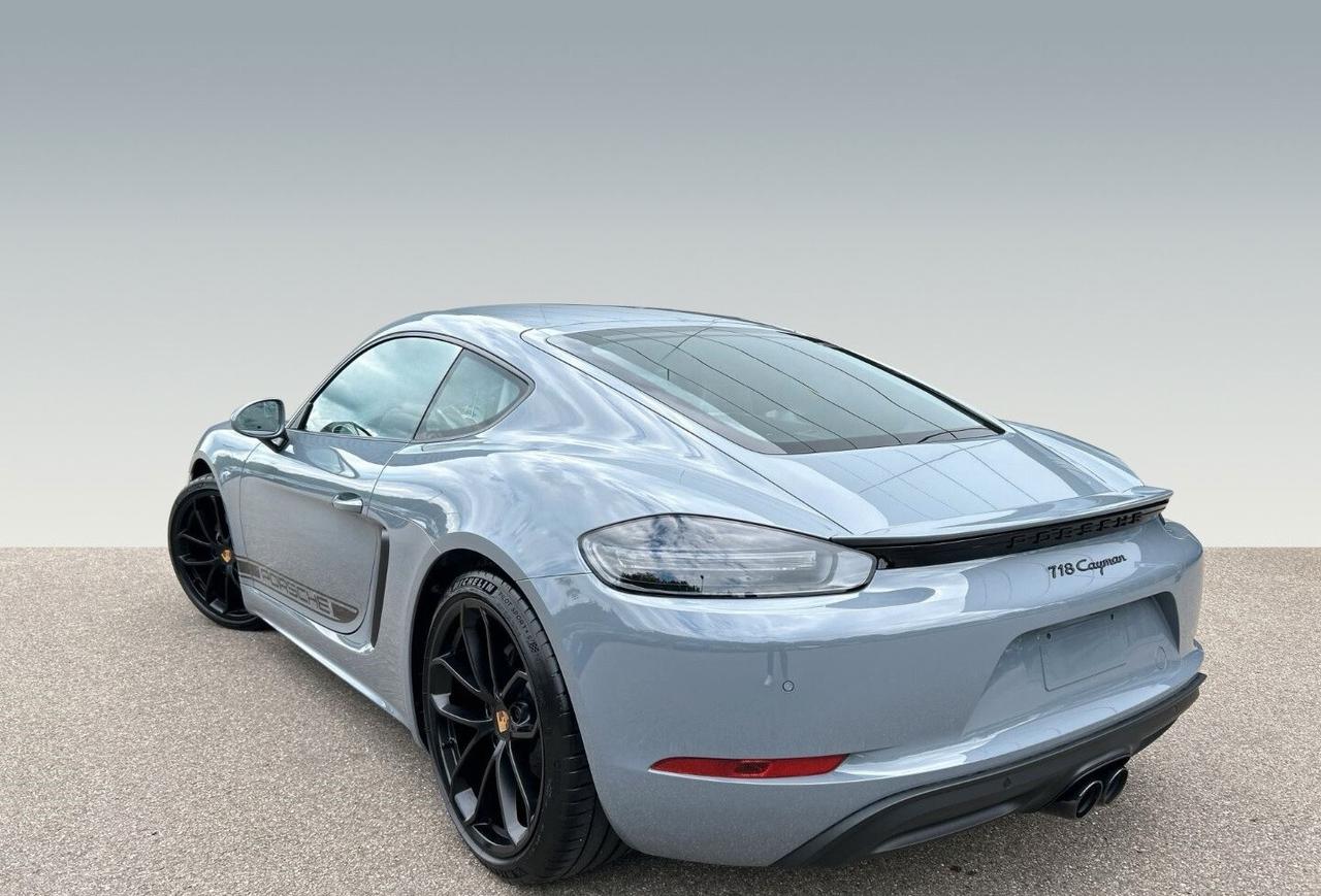 Porsche 718 Spyder Porsche Cayman Style edition