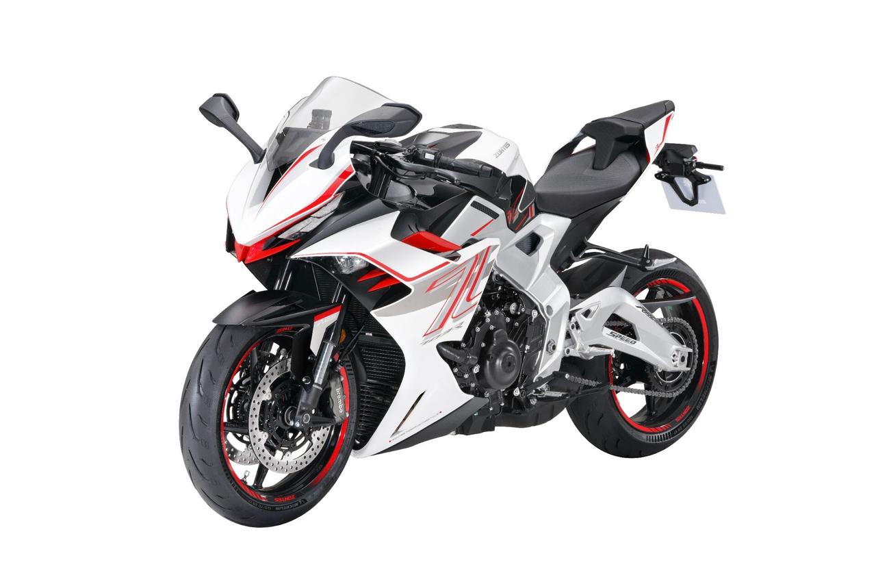 Zontes 703 RR pura adrenalina