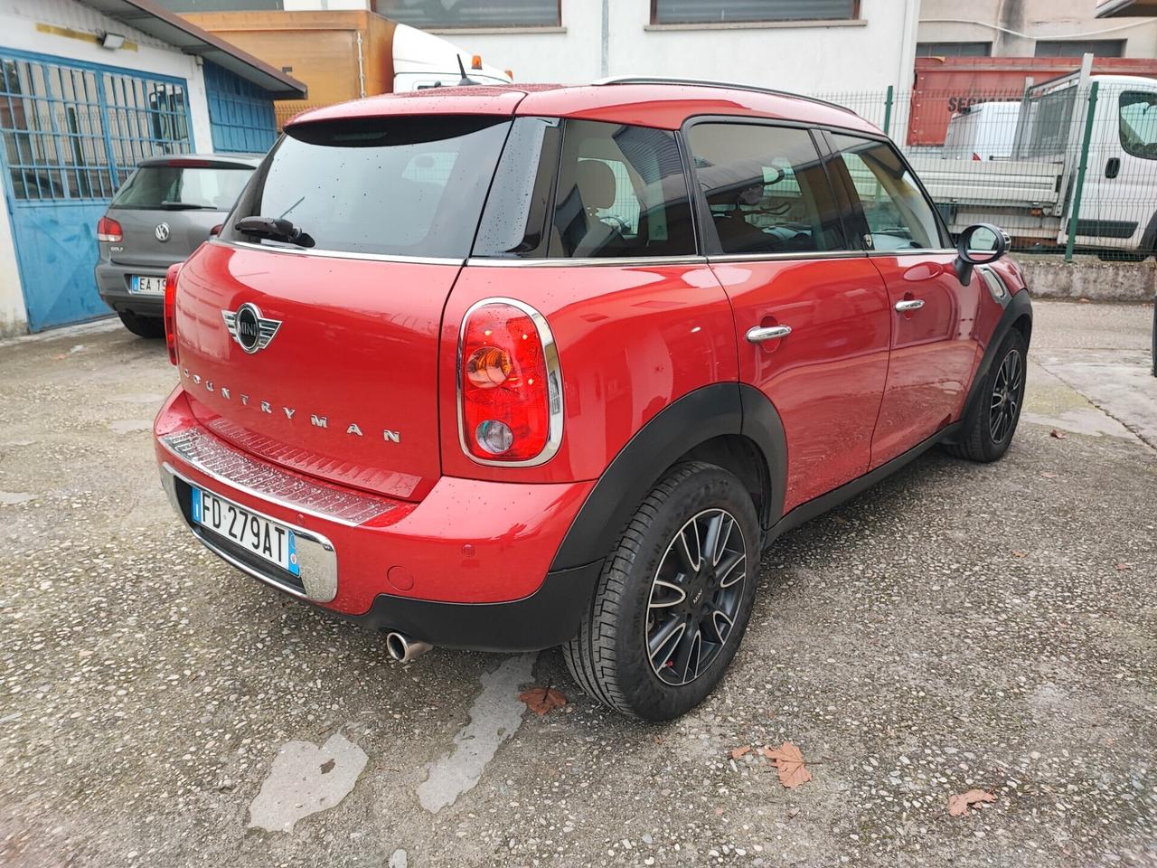 Mini Cooper Countryman 1.6 One KM 86.000