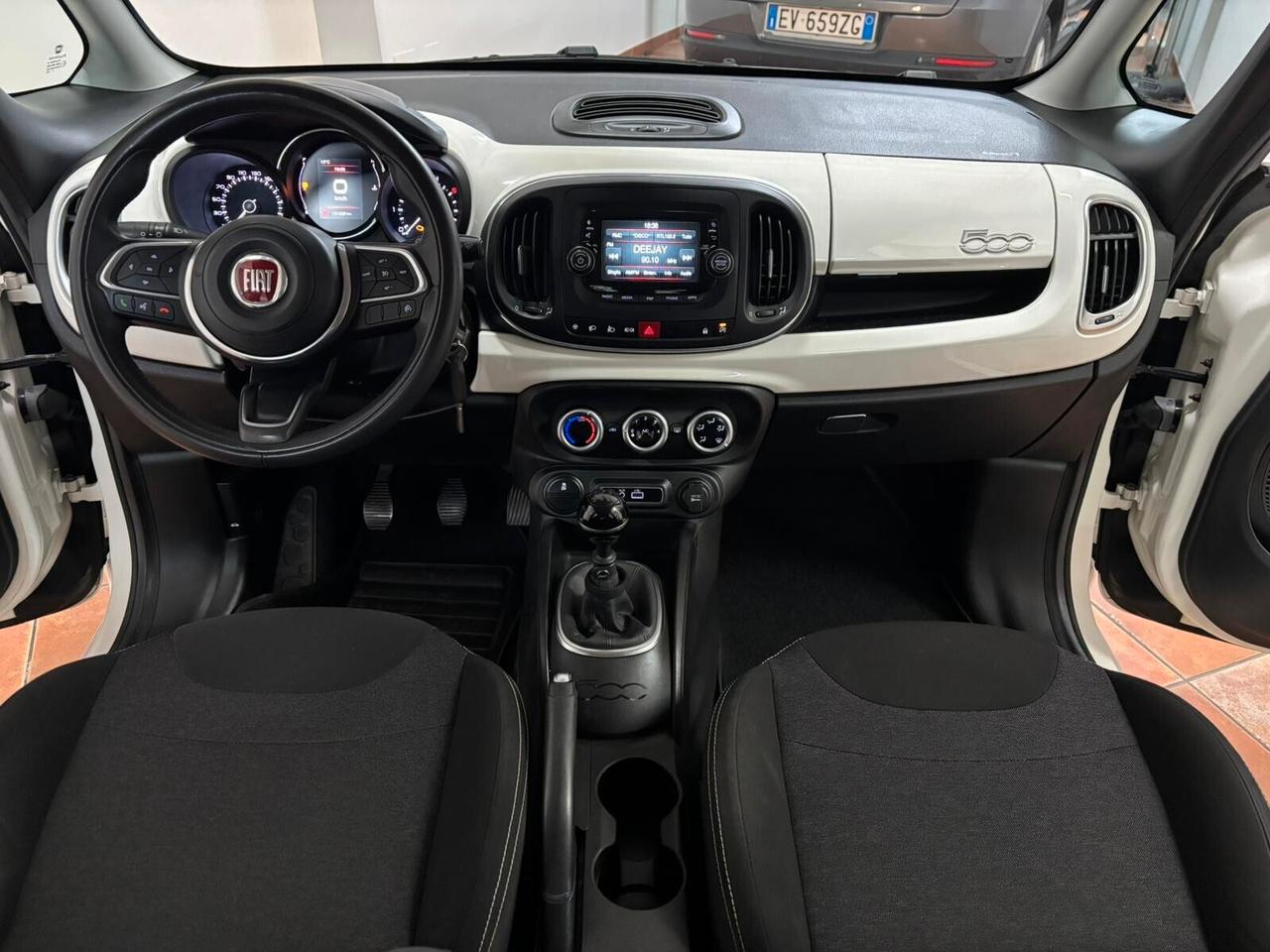 FIAT 500L 10/2017 1.3 MJT 130.000 KM