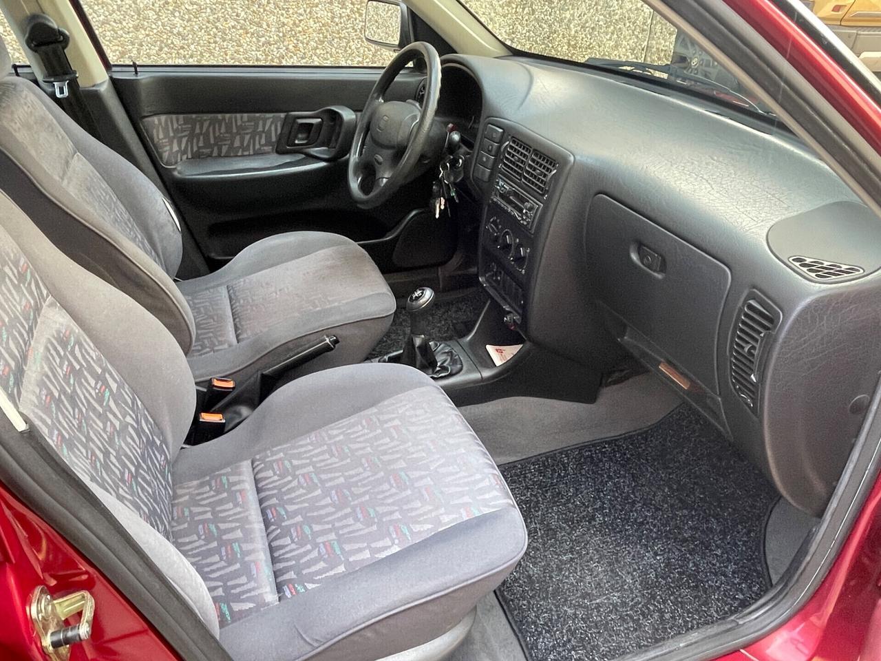SEAT CORDOBA 1995-1.6i-GLX-BENZINA-UNI PROP 66.000km