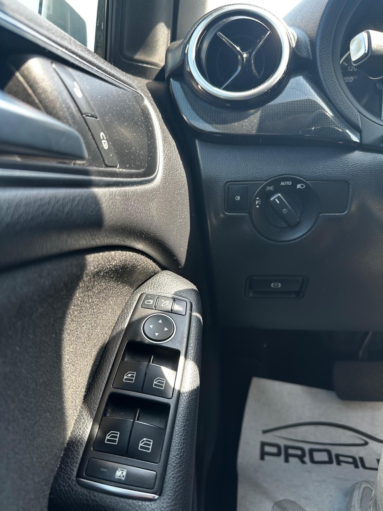 Mercedes-benz B 180 CDI BlueEFFICIENCY Premium