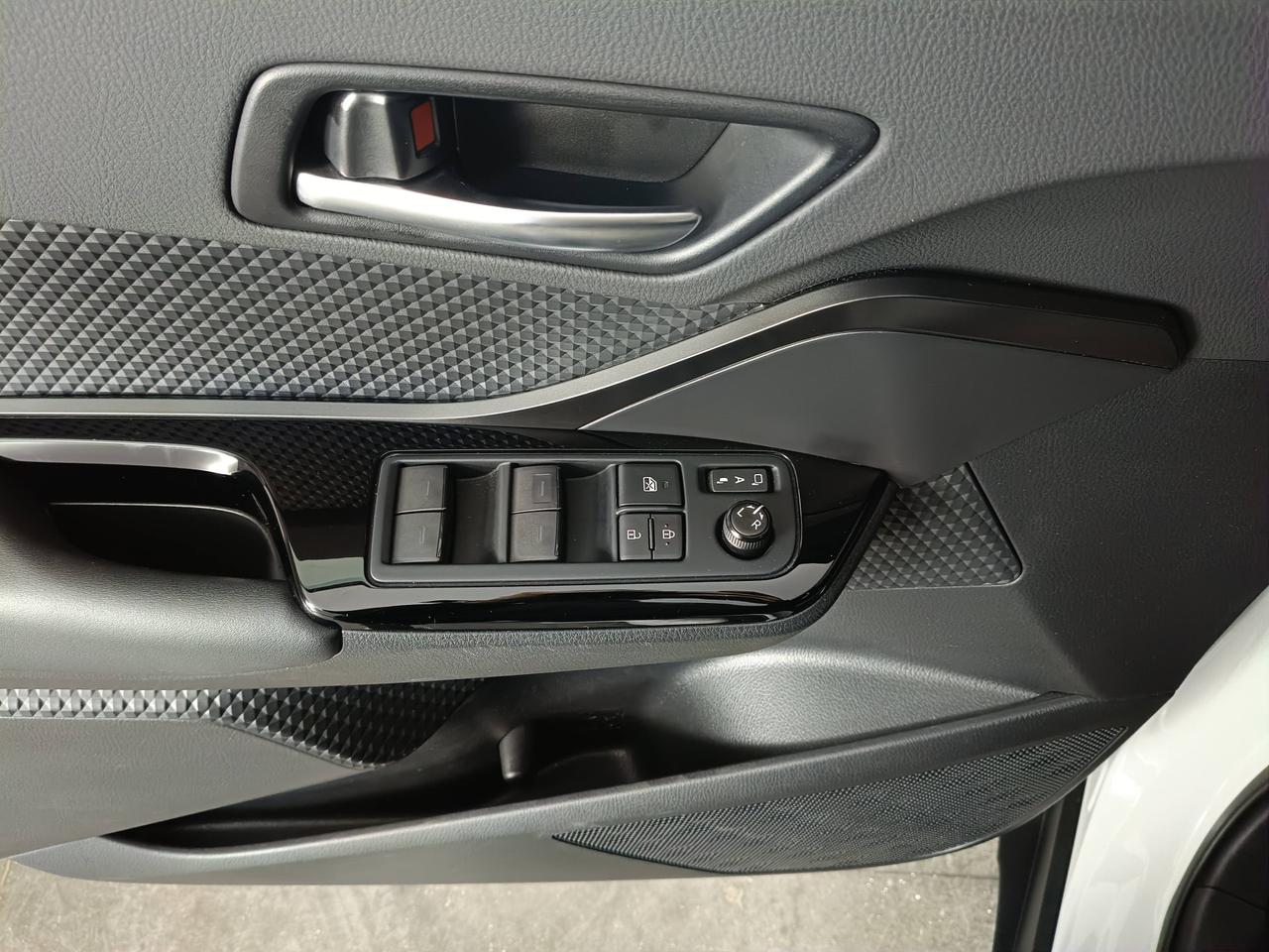 TOYOTA C-HR I 2020 - C-HR 2.0h Trend e-cvt