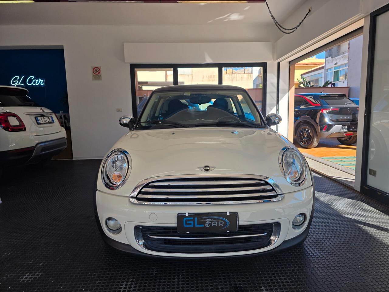 Mini 2.0 16V Cooper D AutOM 108000km FINANZ