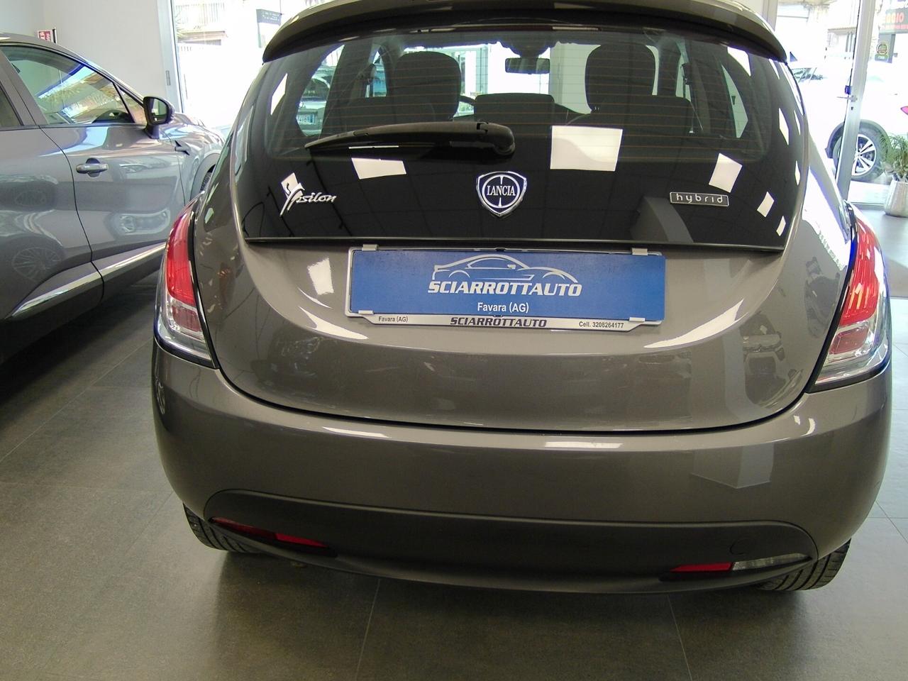 Lancia Ypsilon 1.0 FireFly 5 porte S&S Hybrid Silver Plus