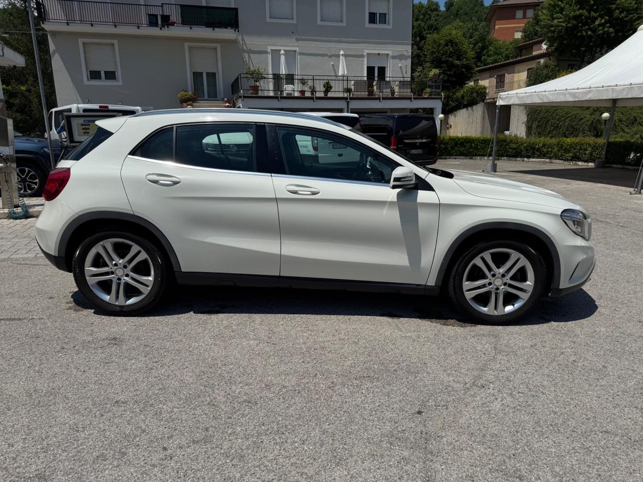 Mercedes-benz GLA 220 d Automatic 4Matic Premium