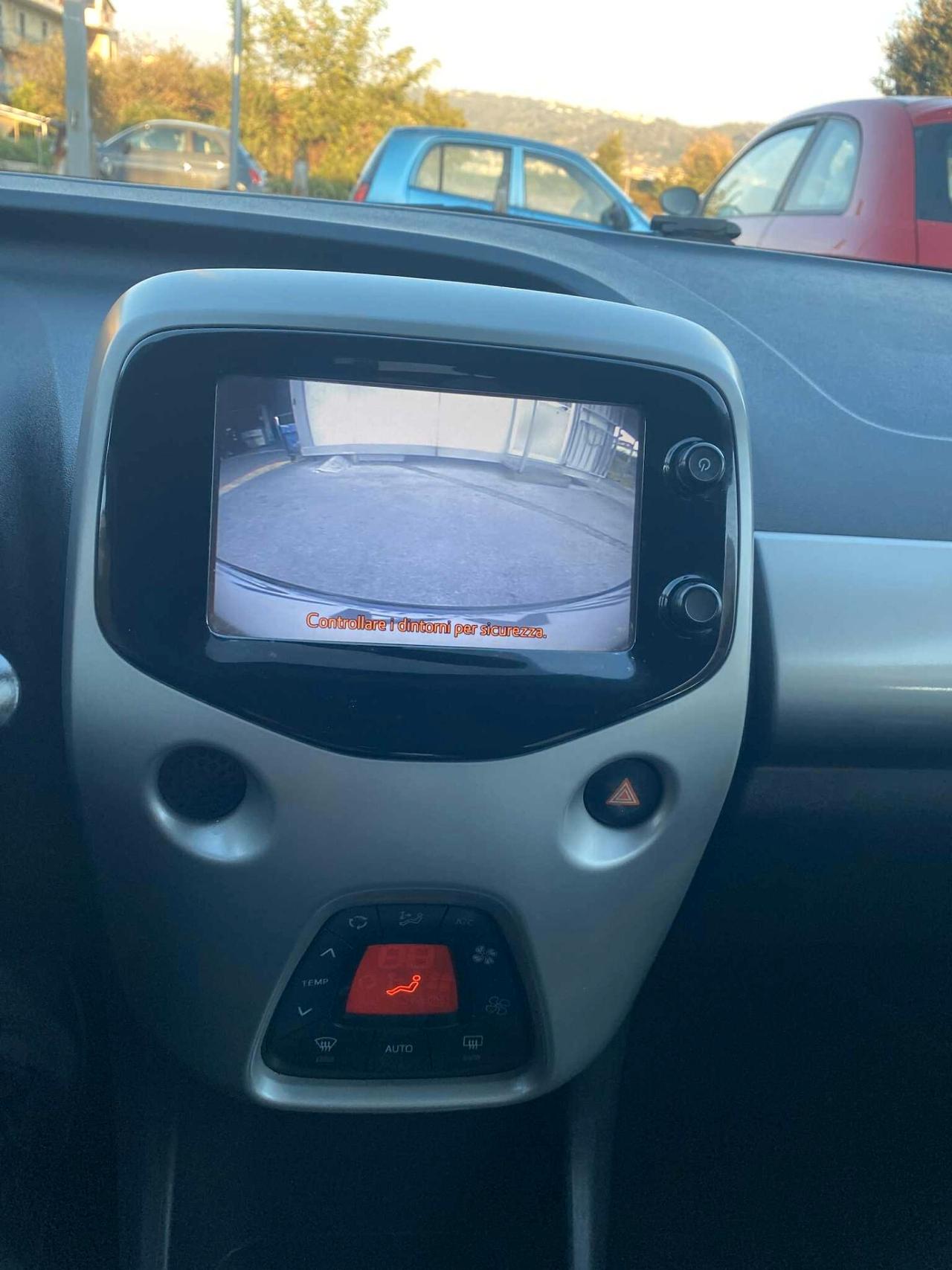 Toyota Aygo 1.0 VVT-i 69 CV 5 p. x-wave Come Nuova