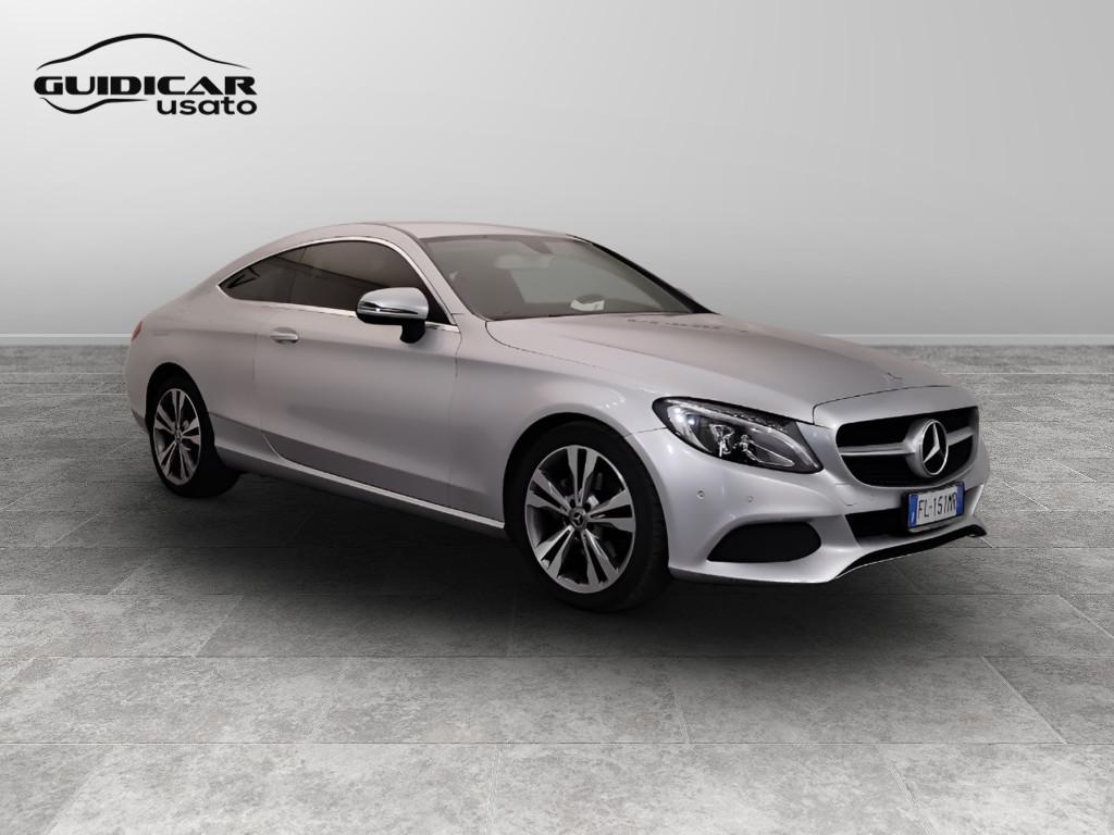 Mercedes-Benz Classe C-C205 2016 Coupe - C Coupe 220 d Premium 4matic auto