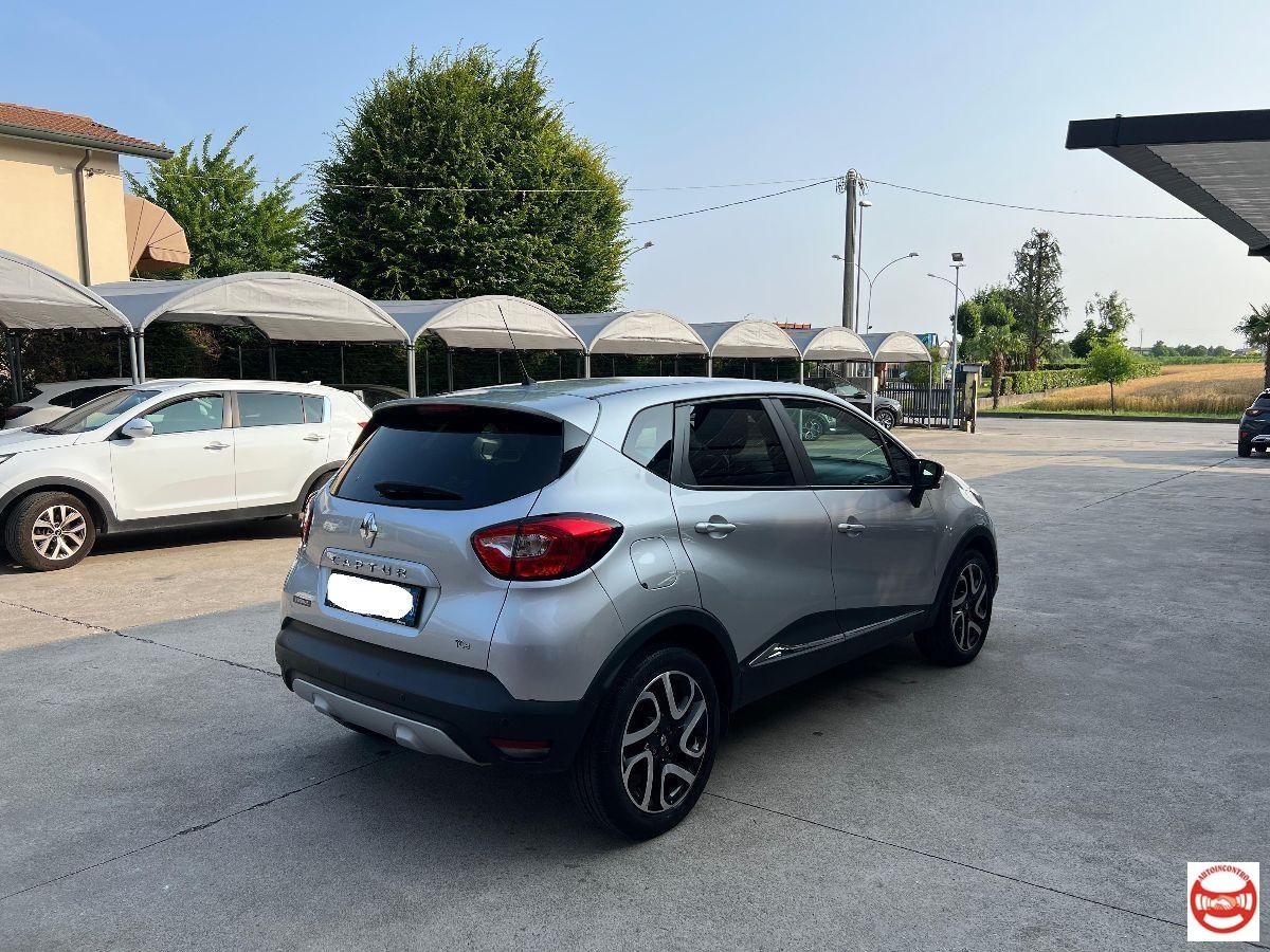 RENAULT - Captur 0.9 tce Live s&s 90cv