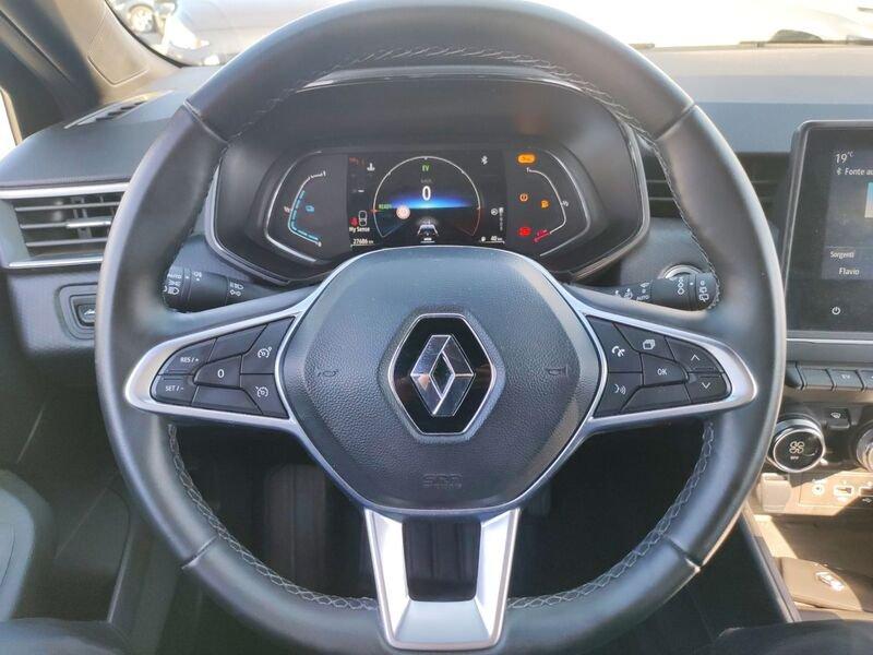 Renault Clio V 2019 1.6 E-Tech hybrid Intens 140cv auto my21