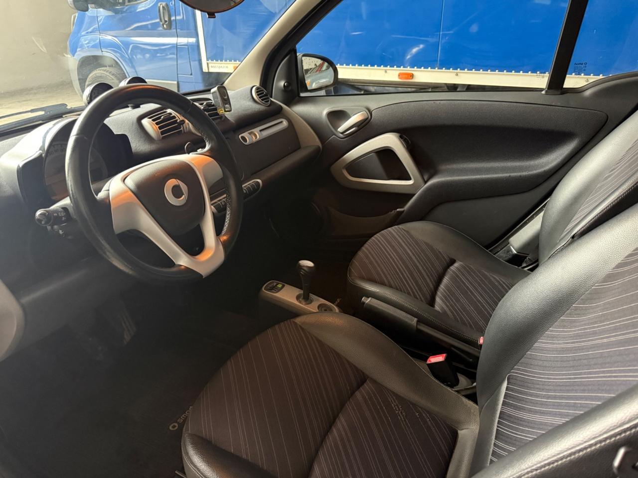 Smart ForTwo 1000 52 kW MHD coupé pure