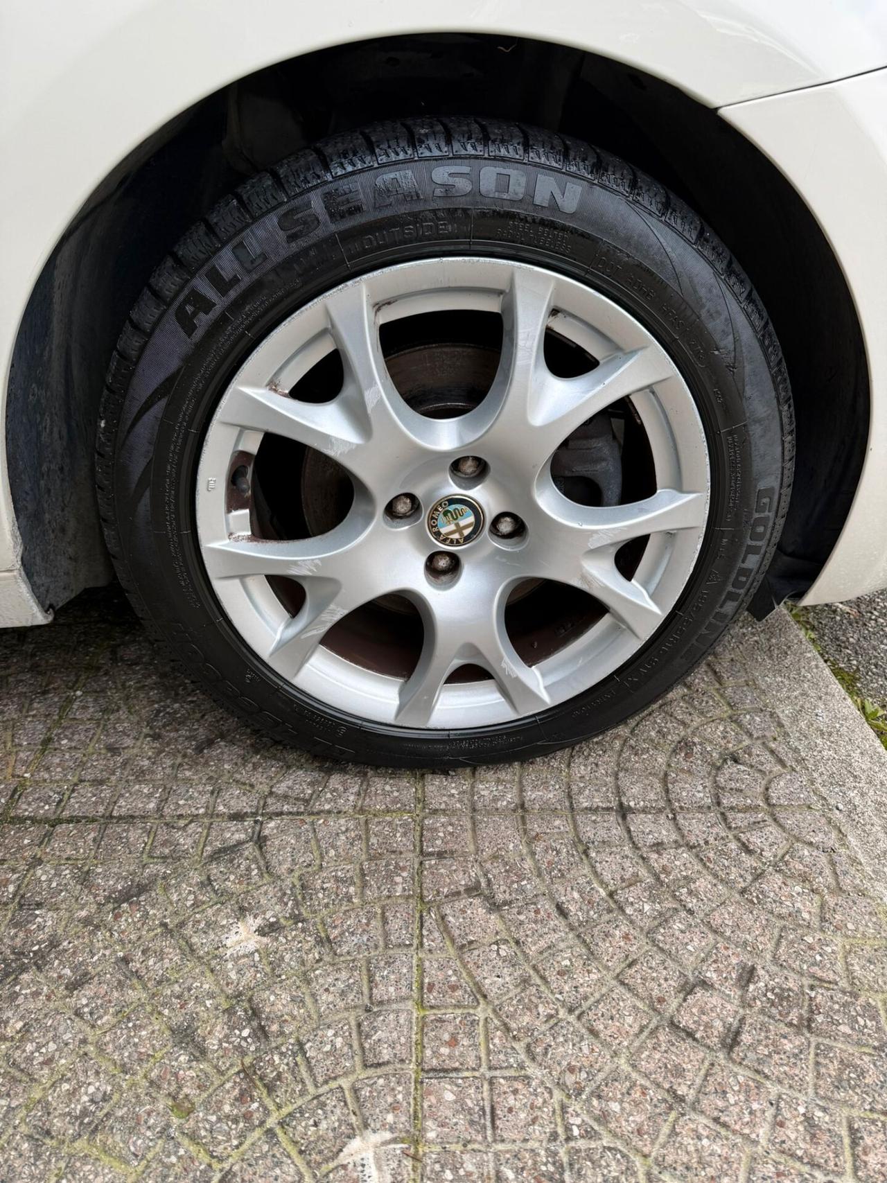 Alfa Romeo MiTo 1.3 JTDm-2 95 CV S&S Distinctive Sport Pack