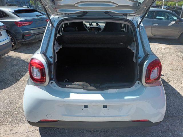 SMART ForFour 1000 YOUNGSTER KW 52 NAVI CERCHI VOLMULTI ITALIA