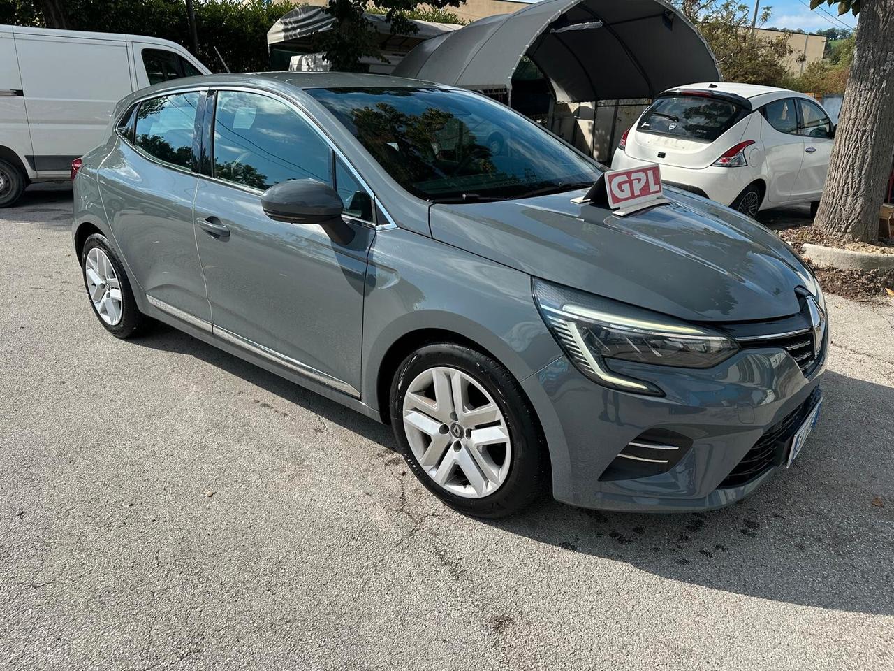 Renault Clio TCe 12V 100 CV GPL 5 porte Intens