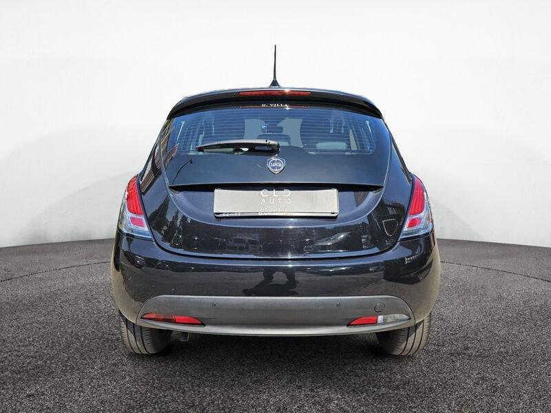 Lancia Ypsilon 1.0 FireFly 70cv Hybrid