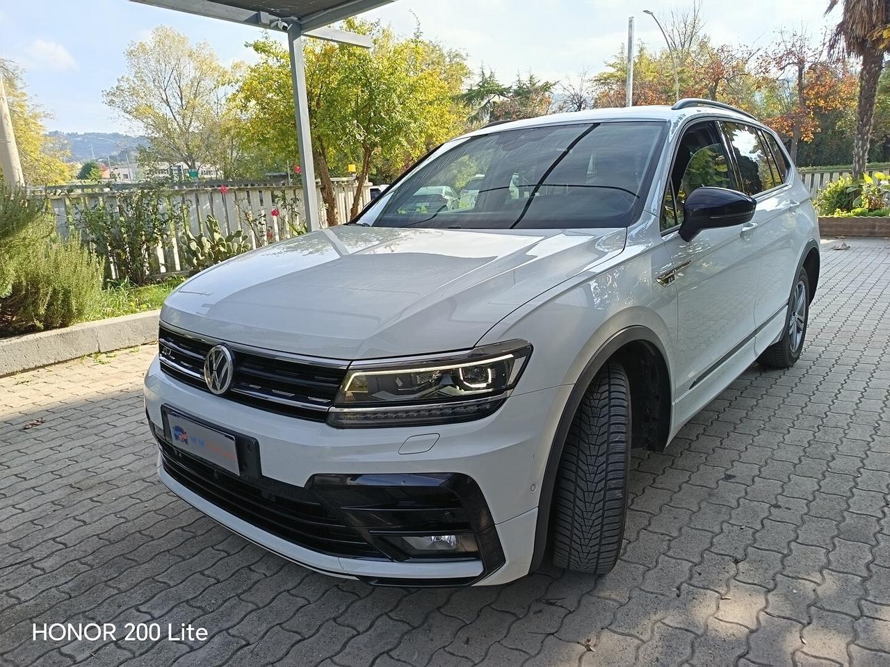 VOLKSWAGEN Tiguan Allspace 2.0 TDI DSG 4MOT R-LINE