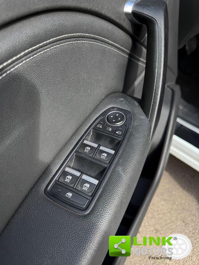 RENAULT Captur 1.6 Full Hybrid E-Tech 145 CV Techno