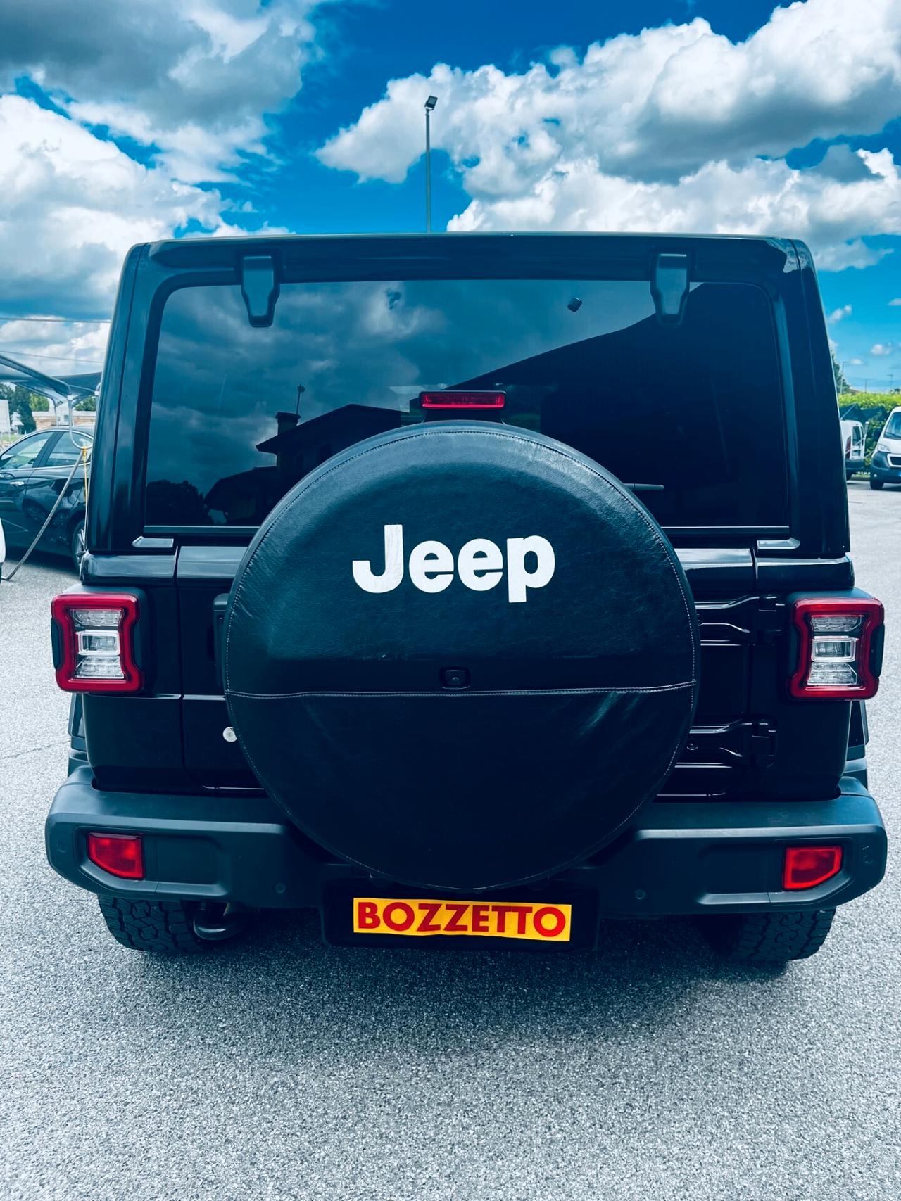 Jeep Wrangler Unlimited 2.2 Mjt II Sahara MOTORE NUOVO