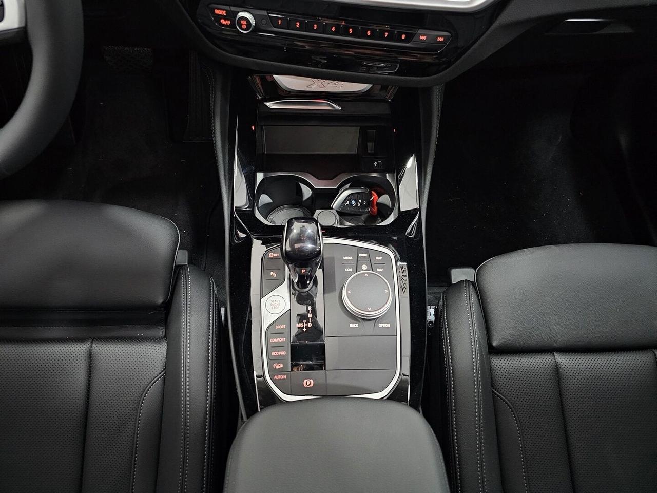 BMW X4 Xdrive 20d mhev Tetto cam Nav PDC Full LED