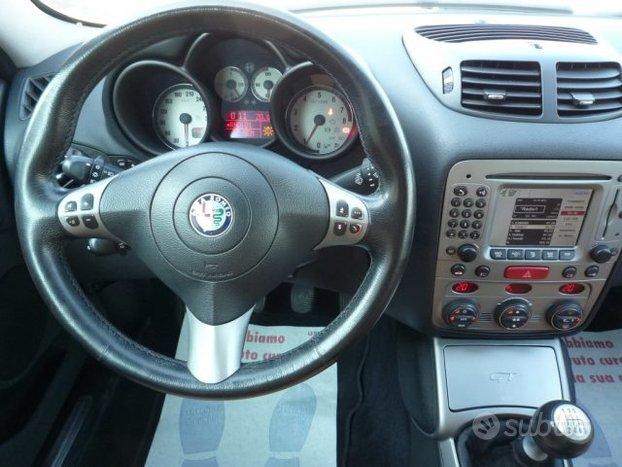 ALFA ROMEO GT 3.2 V6 24V cat Luxury