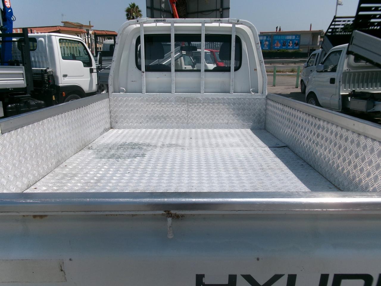 Hyundai H-1 2.5 TDI CASSONE FISSO