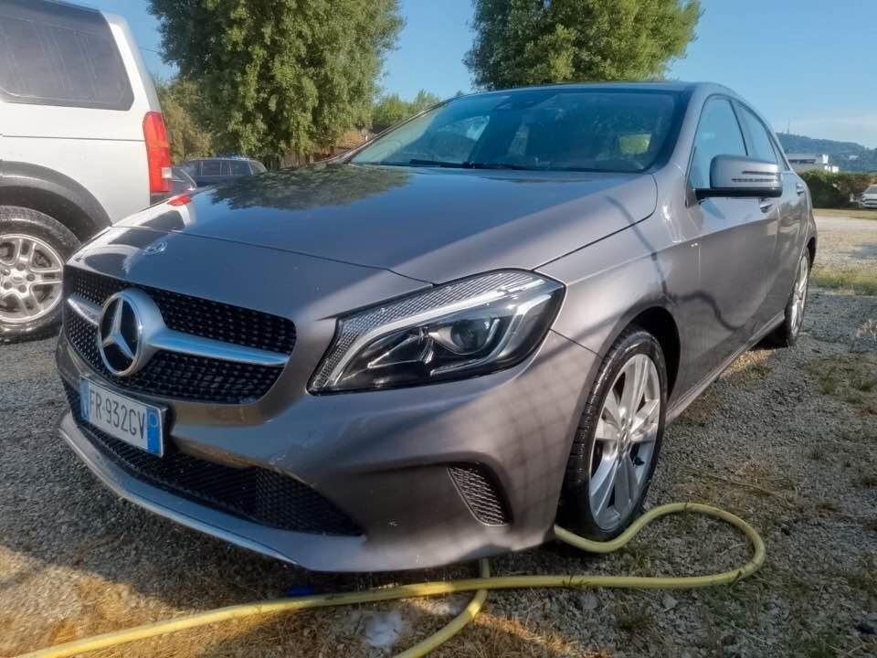 Mercedes-benz A 180 d Automatic Premium