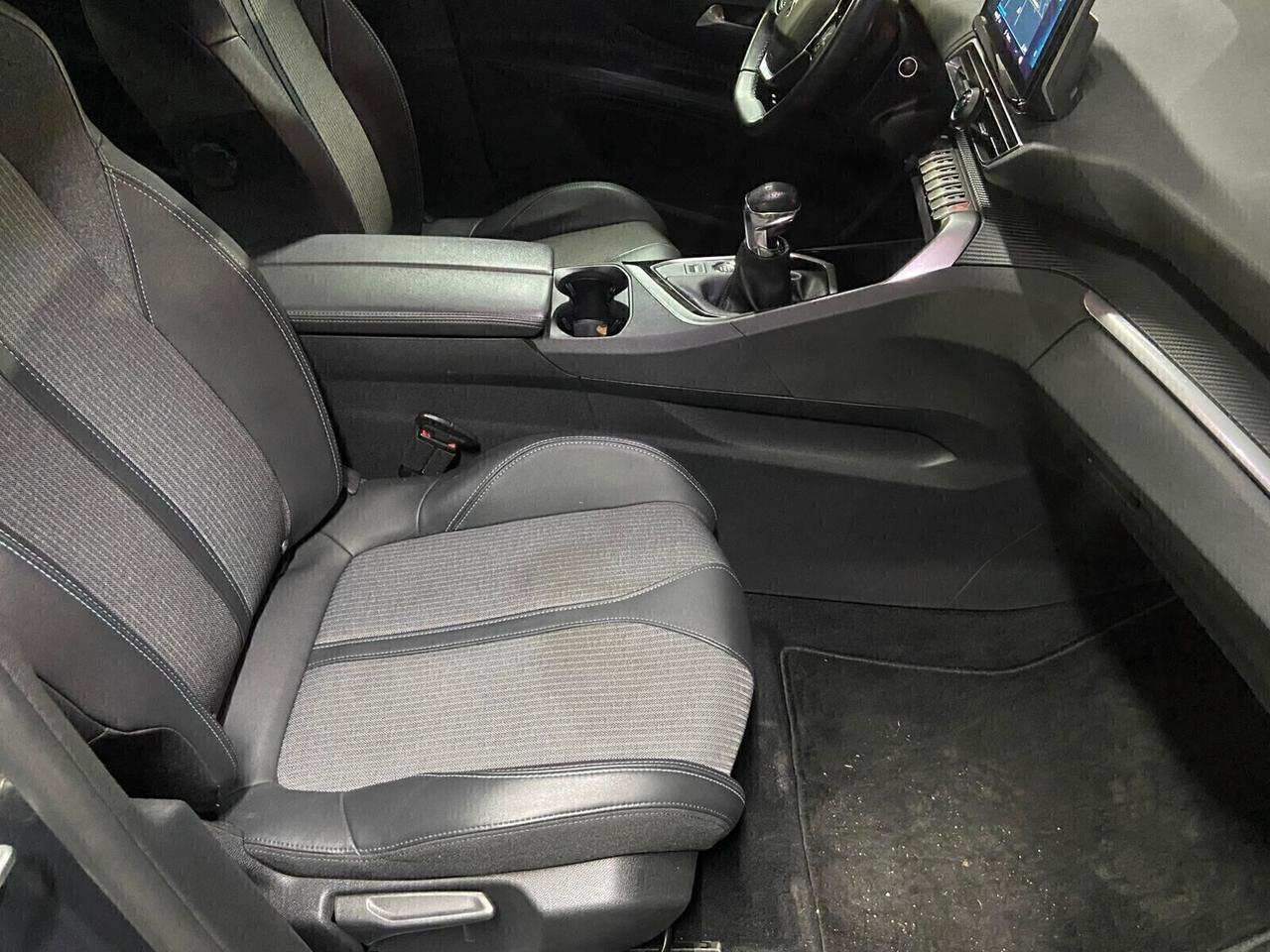 Peugeot 3008 BlueHDi 130 S&S Allure Pack