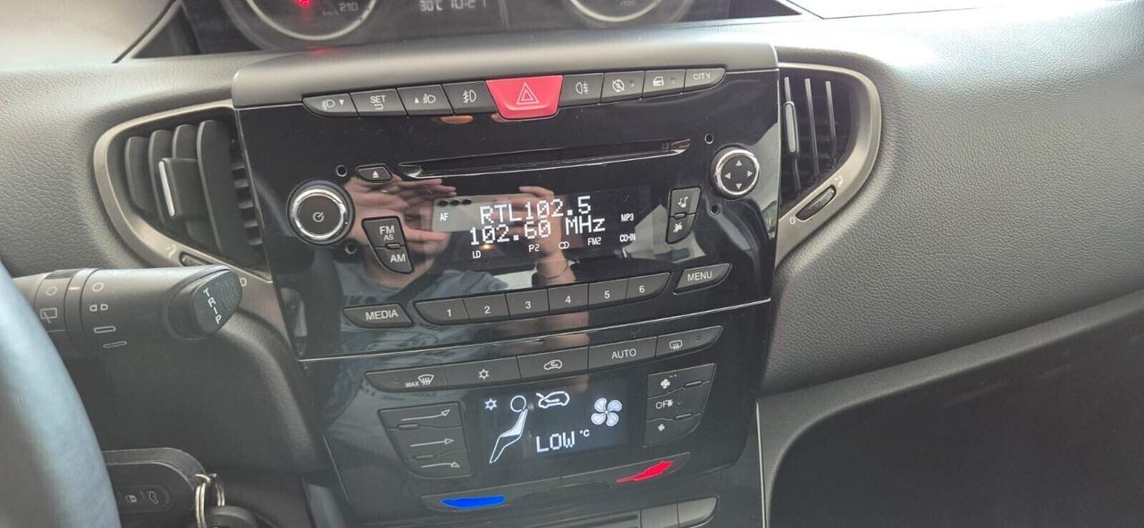 Lancia Ypsilon 1.3 MJT 95 CV S&S Platinum Full Optionals