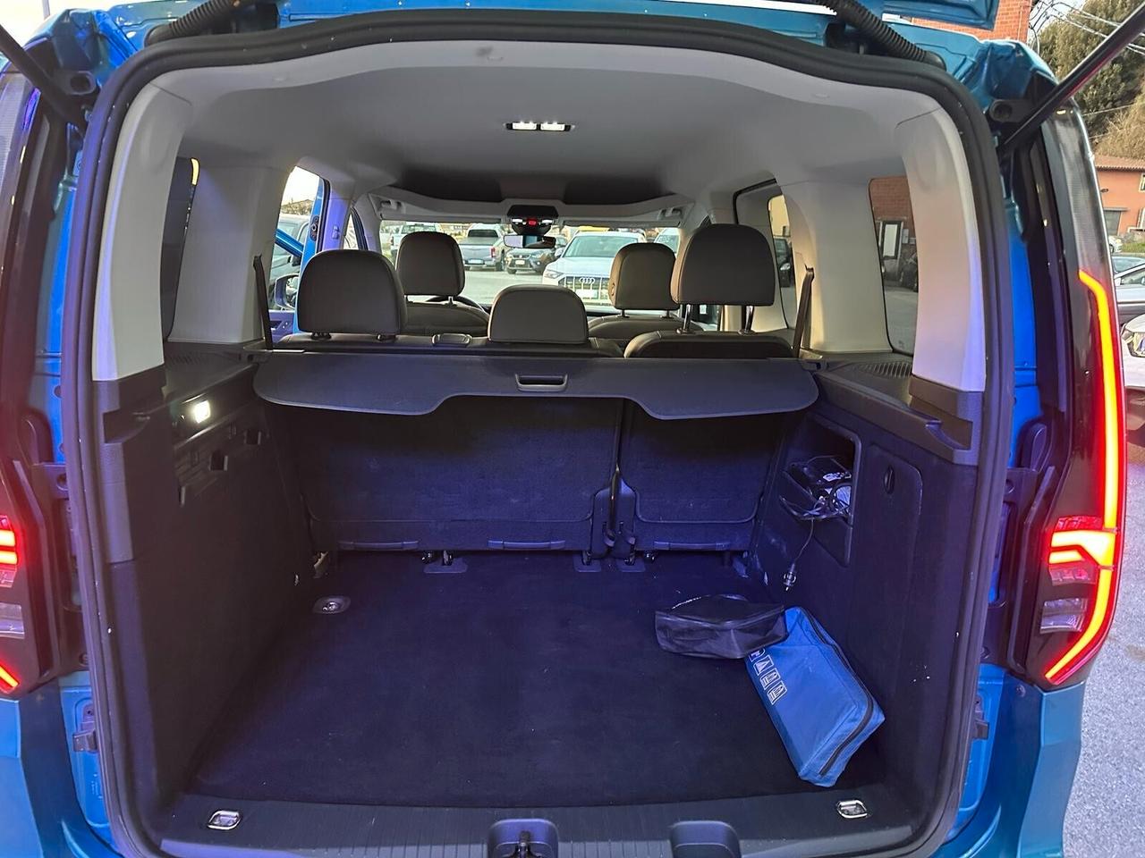 Volkswagen Caddy Pianale Ribassato 2.0 TDI 122 CV DSG Style PERFETTO STATO GENERALE !