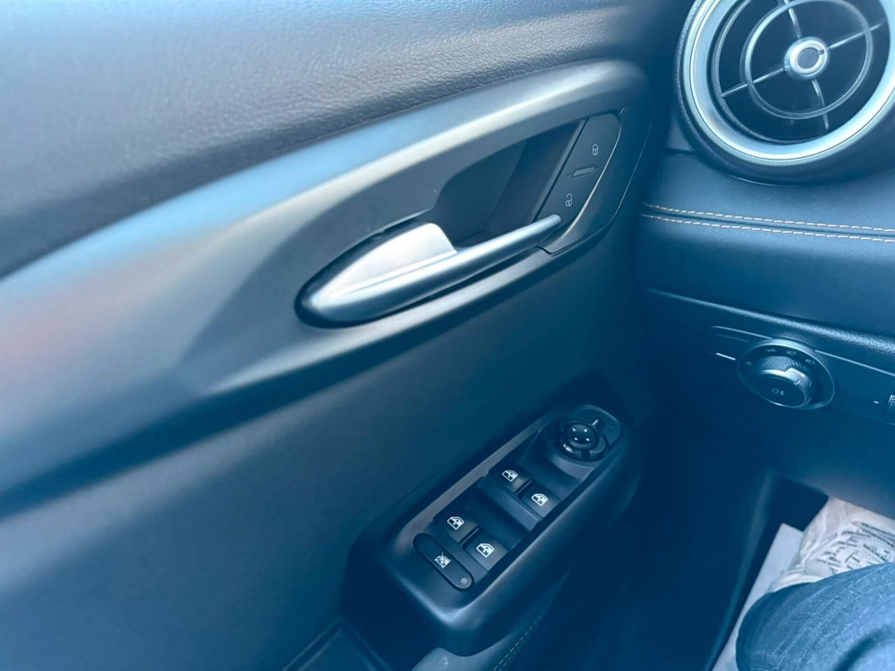 Alfa Romeo Tonale 1.5 160 CV MHEV TCT7 Veloce