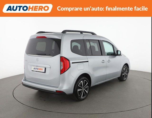 MERCEDES-BENZ T 180 d Long