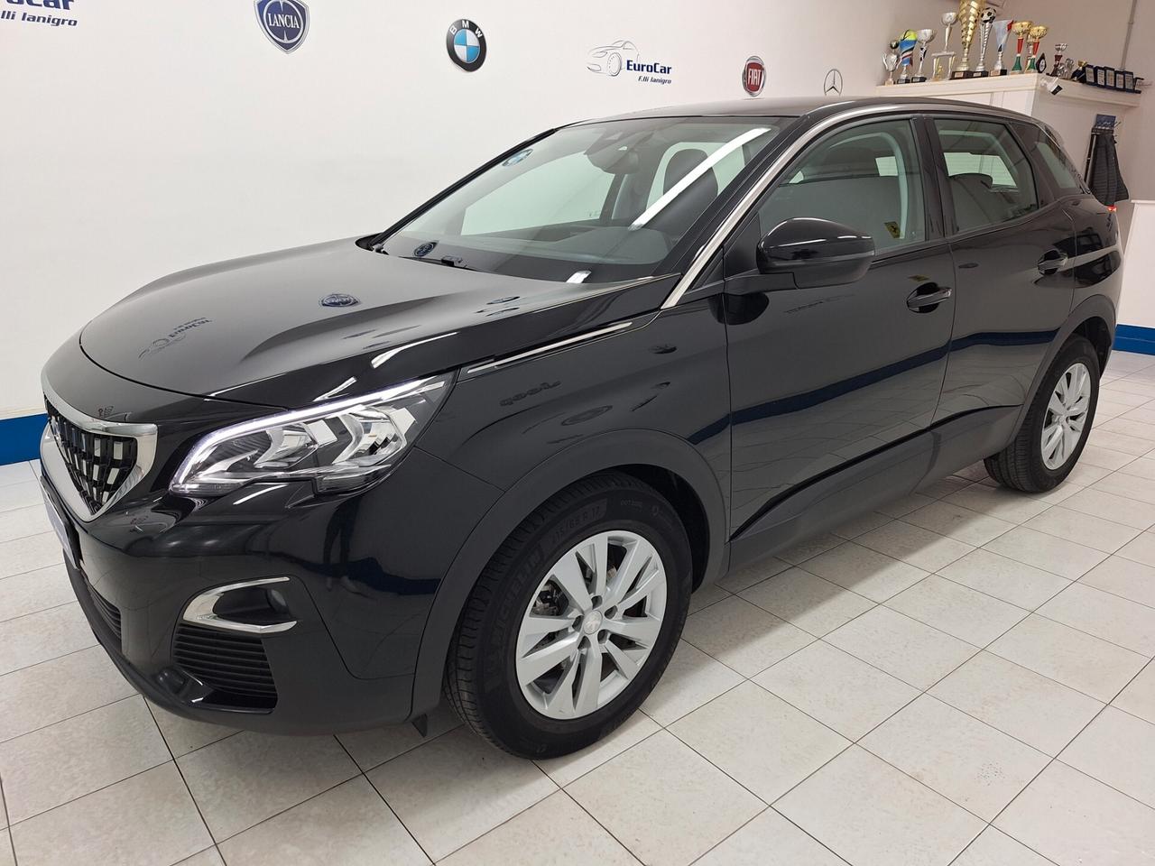 Peugeot 3008 Business 1.5 BlueHDi 130cv