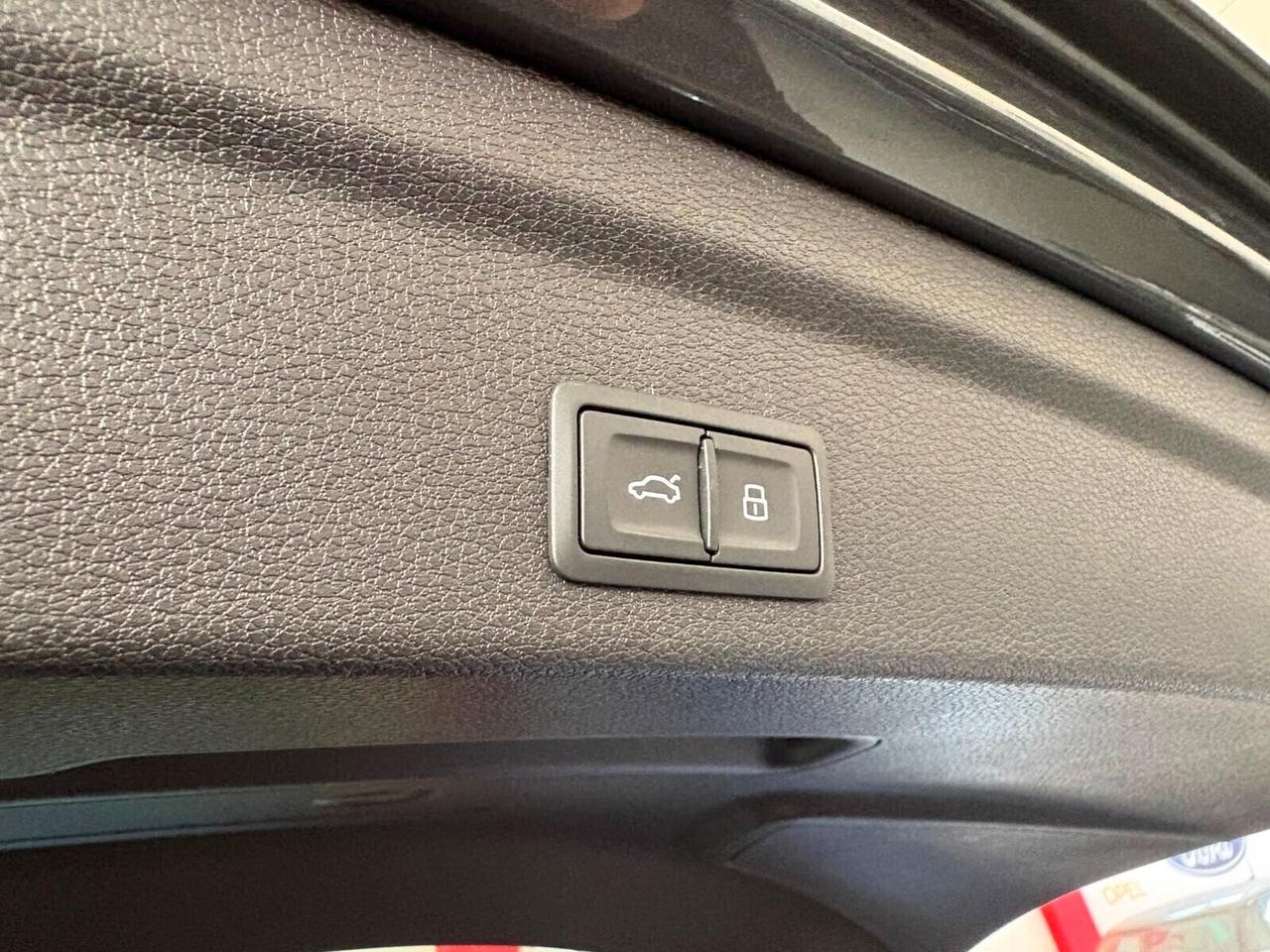 Audi Q3 SPB 40 TDI quattro Identity Black S line Edition