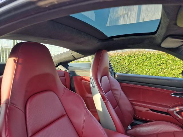 PORSCHE 911 3.0 Carrera 4 GTS Coupé