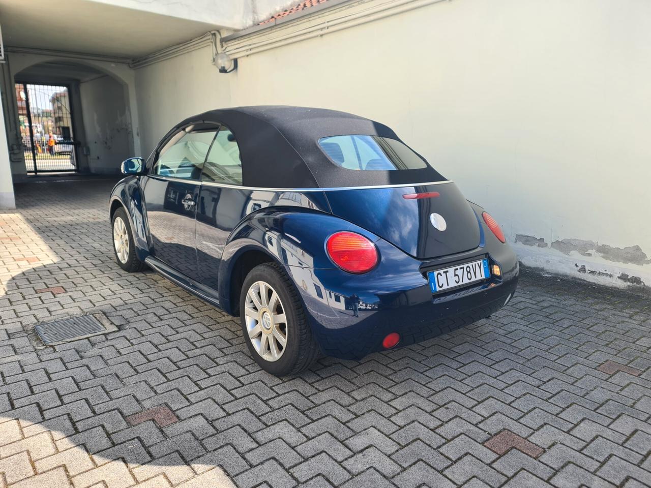 Volkswagen New Beetle 1.9 TDI 101CV Cabrio